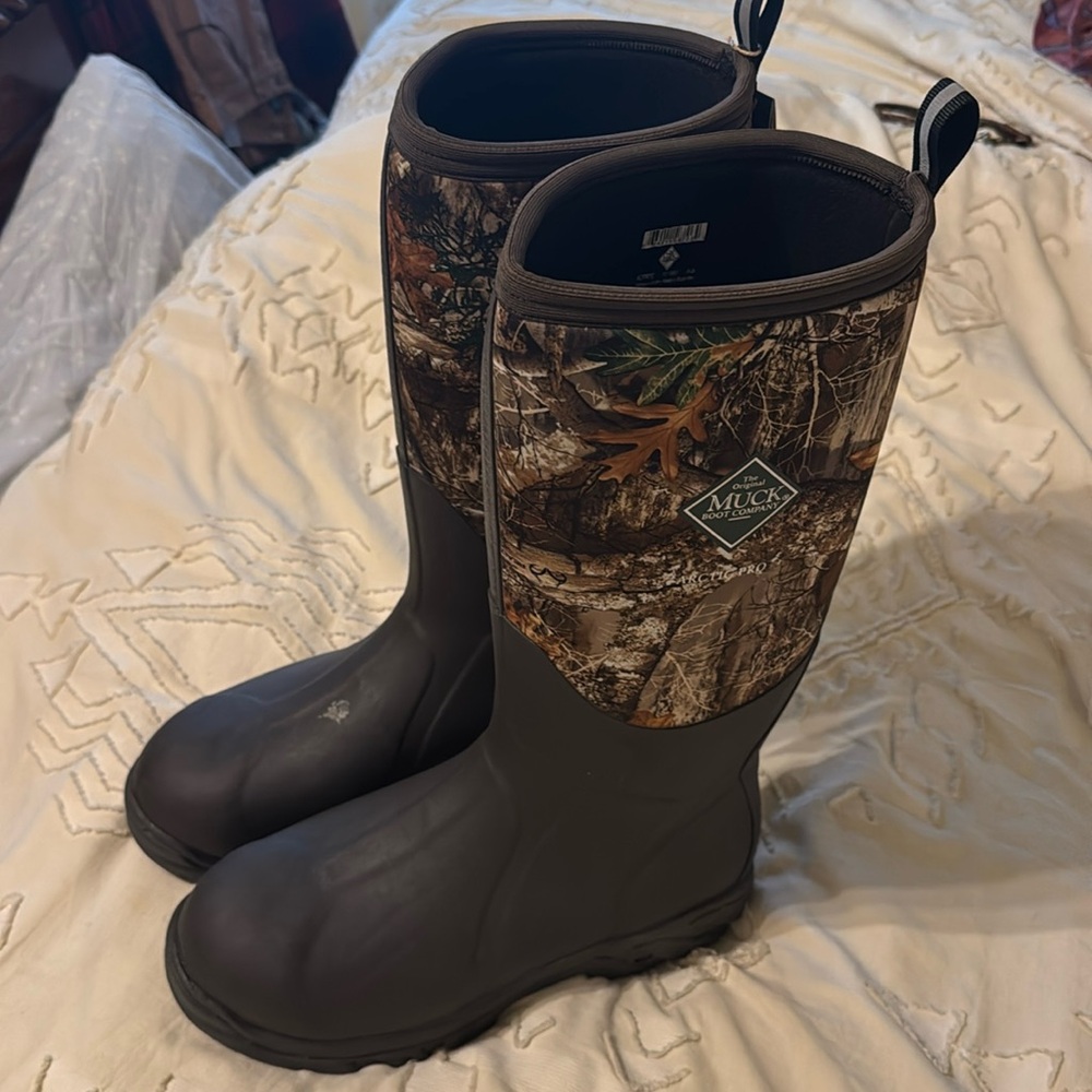 Men’s Muck hunting boots